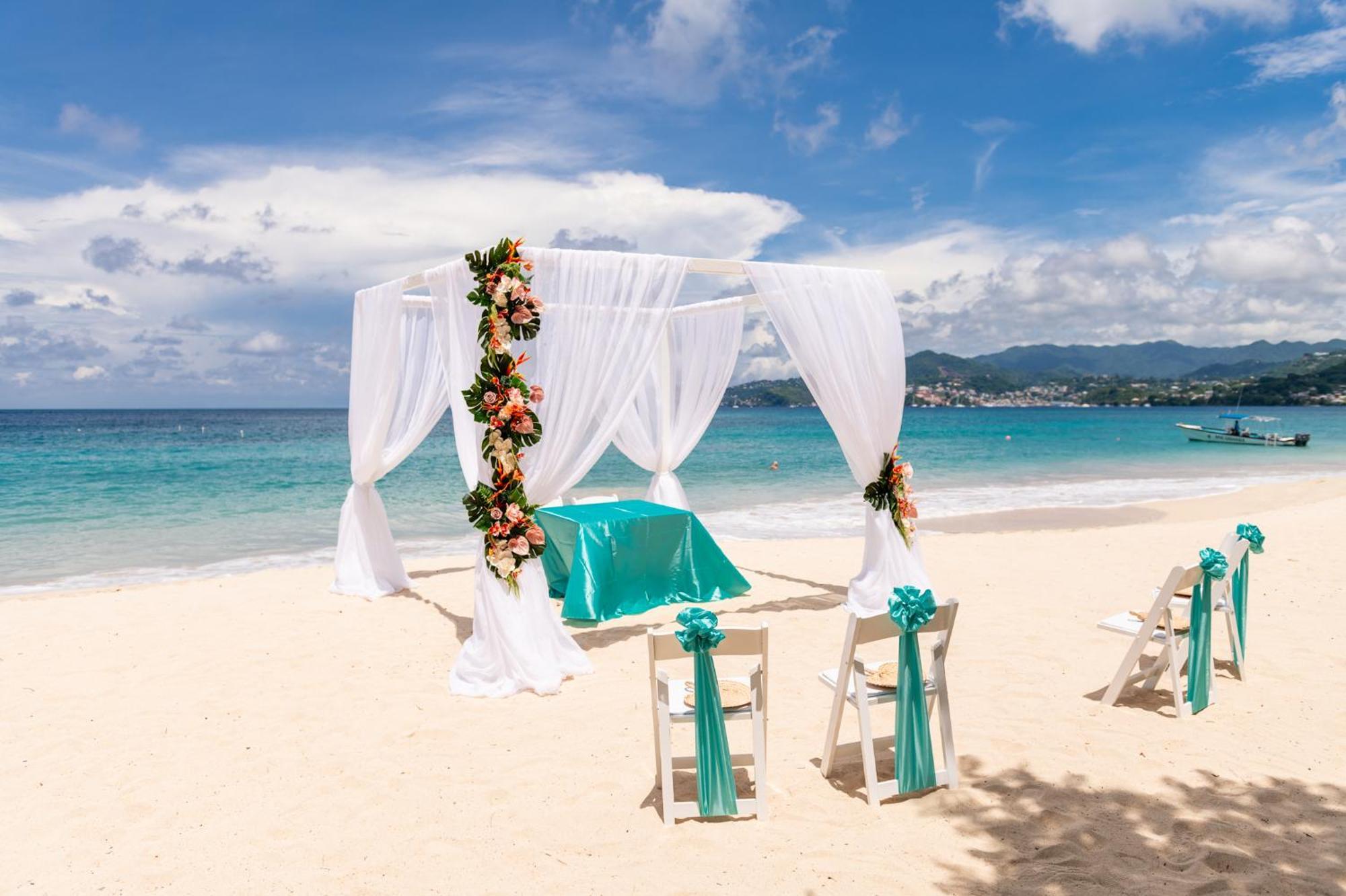 Mount Cinnamon Resort & Beach Club St. George's Exteriér fotografie